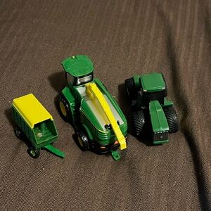 John Deere 8500i Forage Harvester, forage wagon, n 4-wheel drive tractor